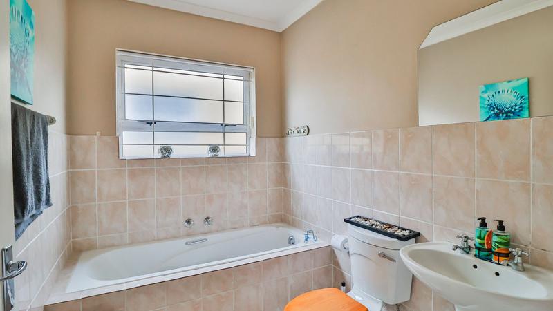 3 Bedroom Property for Sale in Jagtershof Western Cape